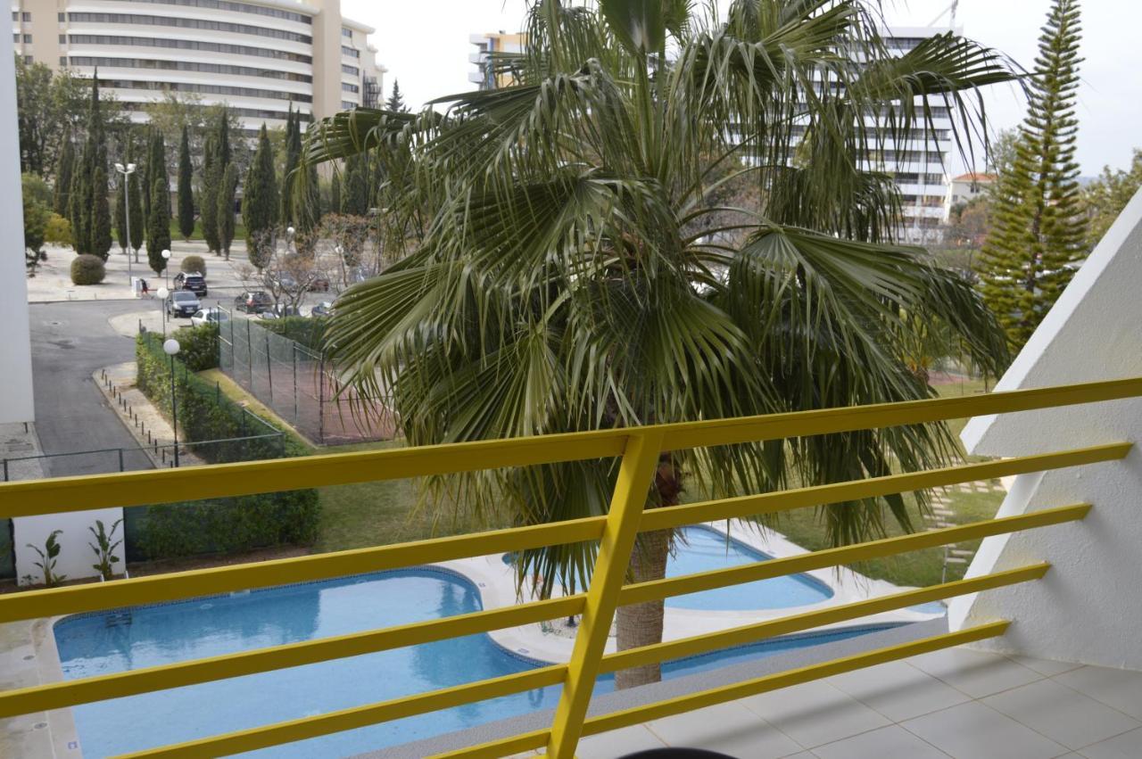 Apartamento Proximo Da Marina Vilamoura C/Piscina E Estacionamento Esterno foto
